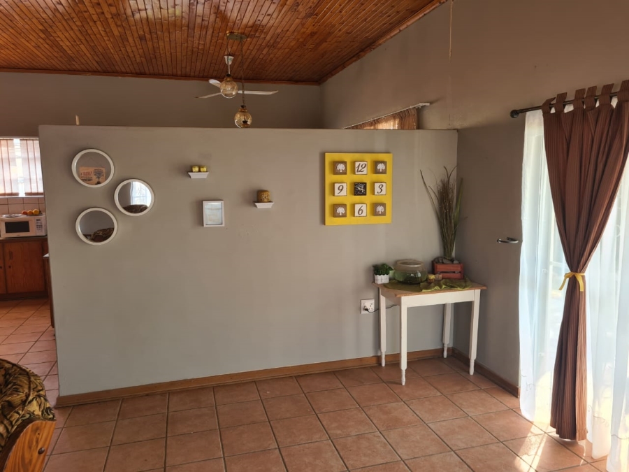 To Let 6 Bedroom Property for Rent in Boshof Free State